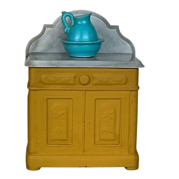 Vintage Avon Victorian Washstand Pitcher Glass Bottle Decanter Collectible 1970s - Picture 2 of 16